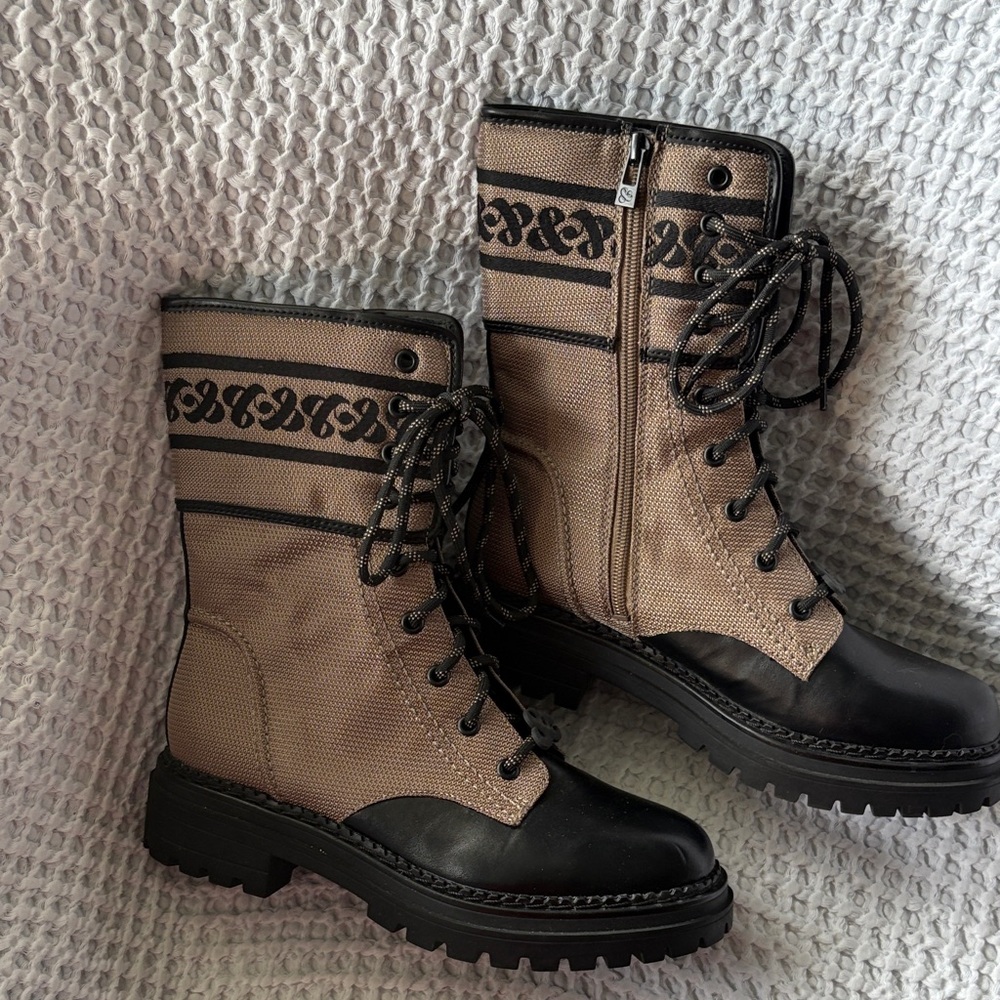 Sam & Libby Beige and Black Canvas Lace-Up Combat Boots with Side Zip